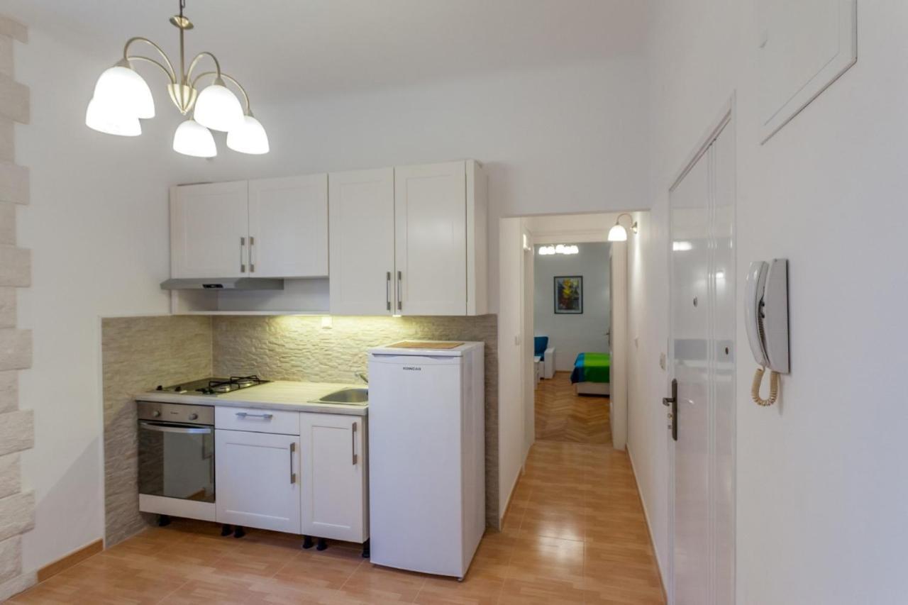 Classy Apartment In The Center Of Split Eksteriør billede
